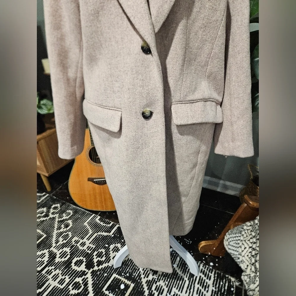 H&M Wool-Blend Tailored Coat – Light Beige Marl | Size 10.